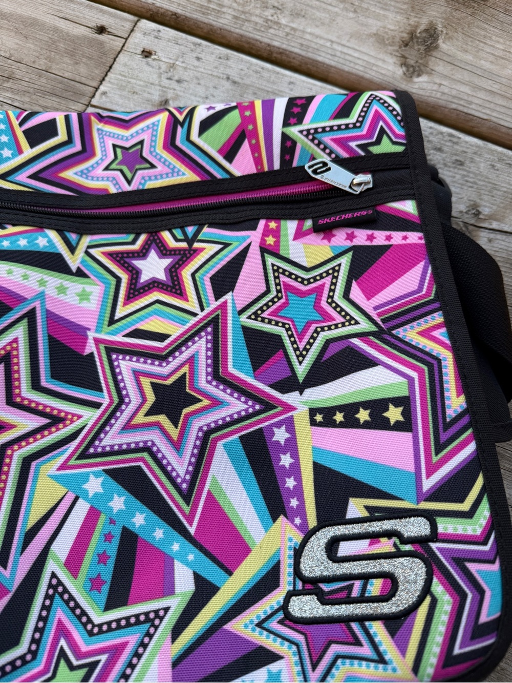 Skechers Star Print Messenger Bag Laptop School Crossbody Pink Black - Picture 8 of 12